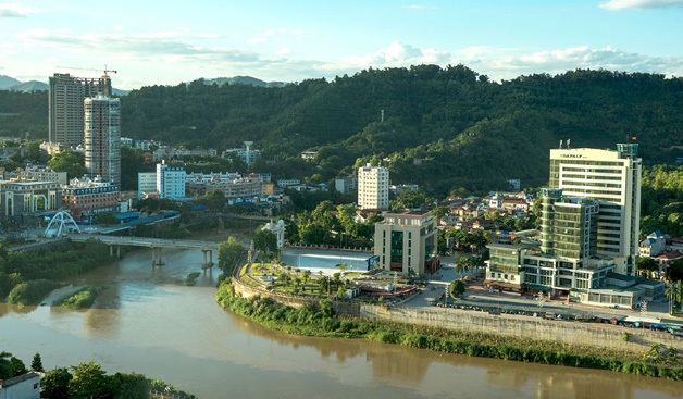 Crossing river into Vietnam