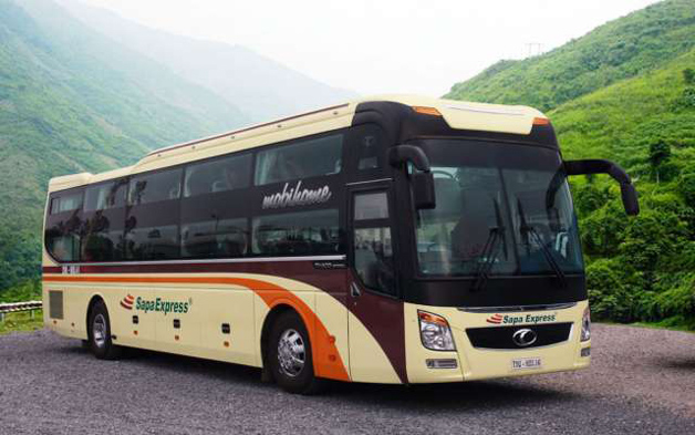 Travel though Vietnam by sleeper bus: practical and friendly