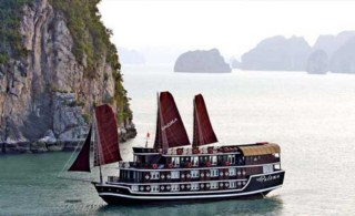 Sur la baie d’Halong avec la croisière de Paoloma